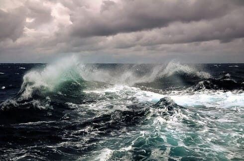 Breaking seas iStock_000014193359Small
