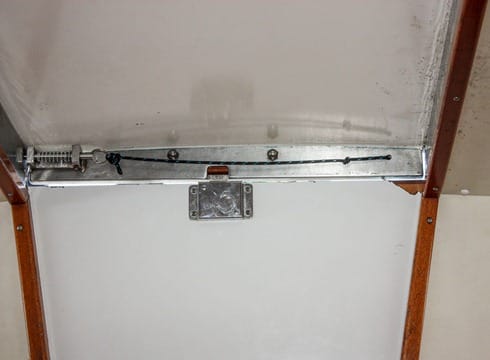 Latch on inside of sailboat companionway slider IMG_0157