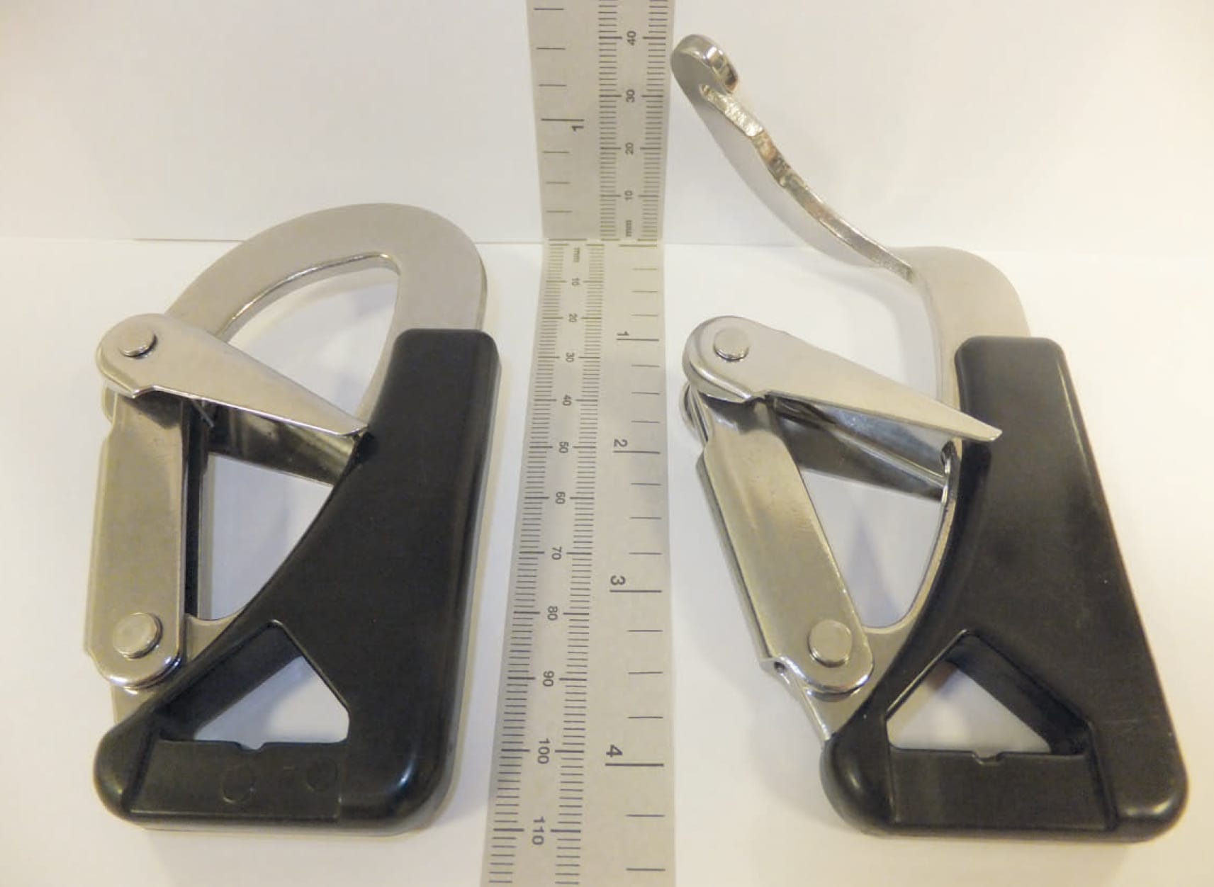 Time to Stop Using And Selling Tethers with Gibb-style Hooks