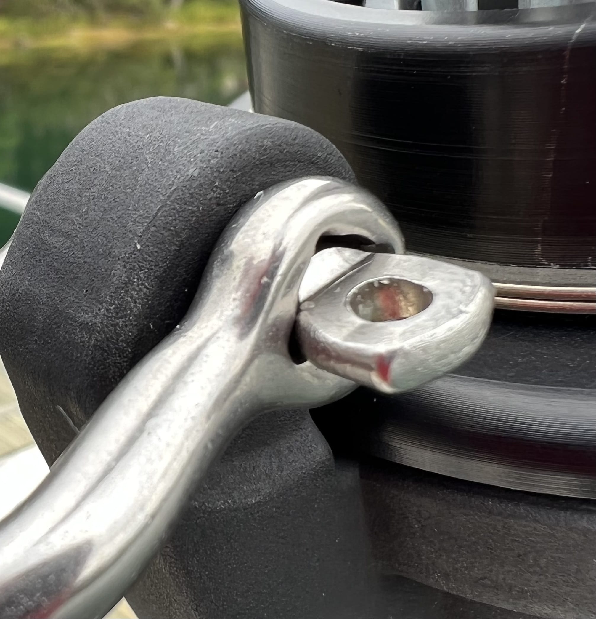 Wichard Self-Locking Shackles