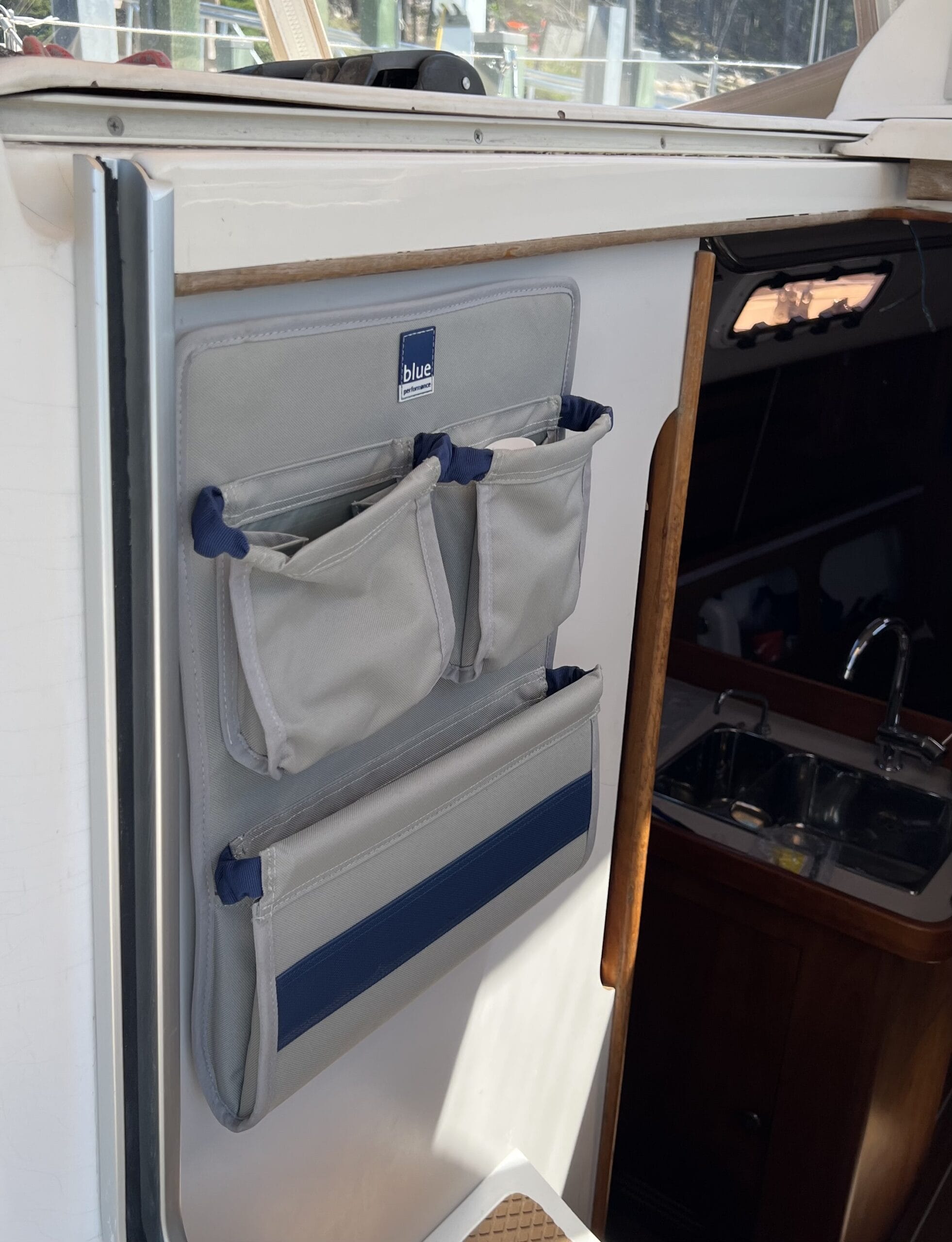 Nice Bags and No Hole Mounting