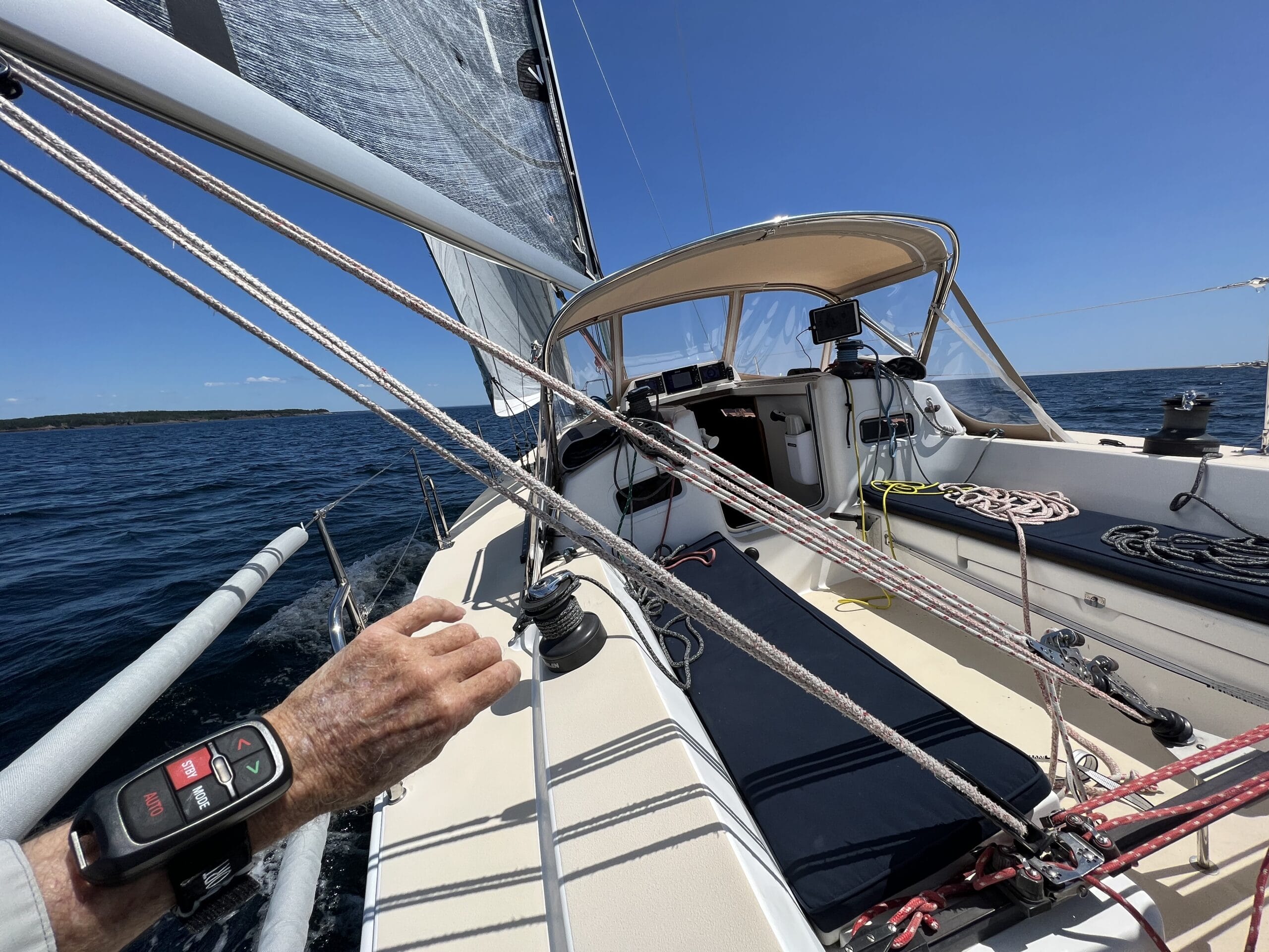 Bluetooth Autopilot Remote Rocks